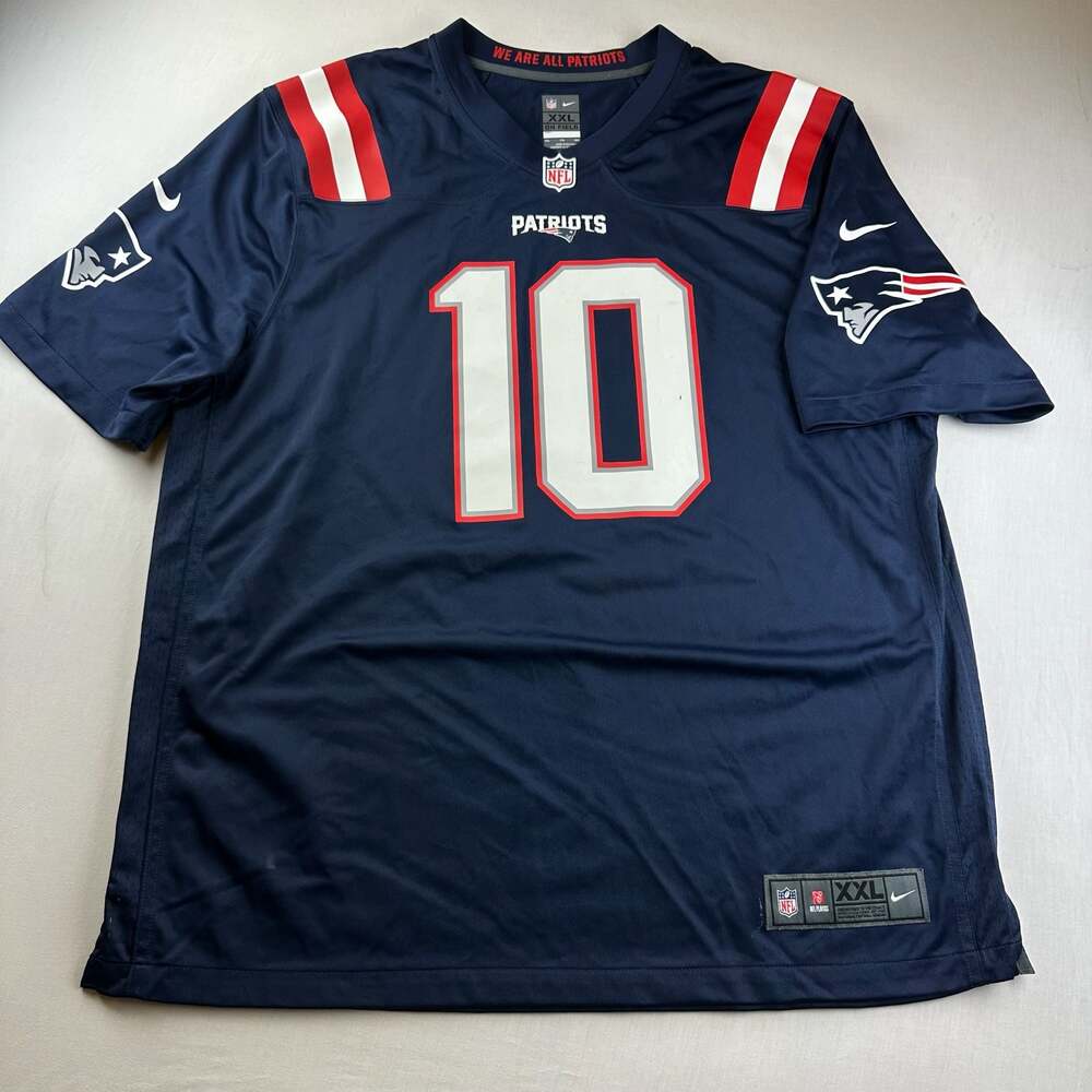 Mac Jones New England Patriots Authentic Nike on Field Jersey Men's Medium
